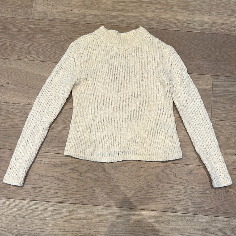 Banana Republic Cream Crew Neck Merino Wool Sweater